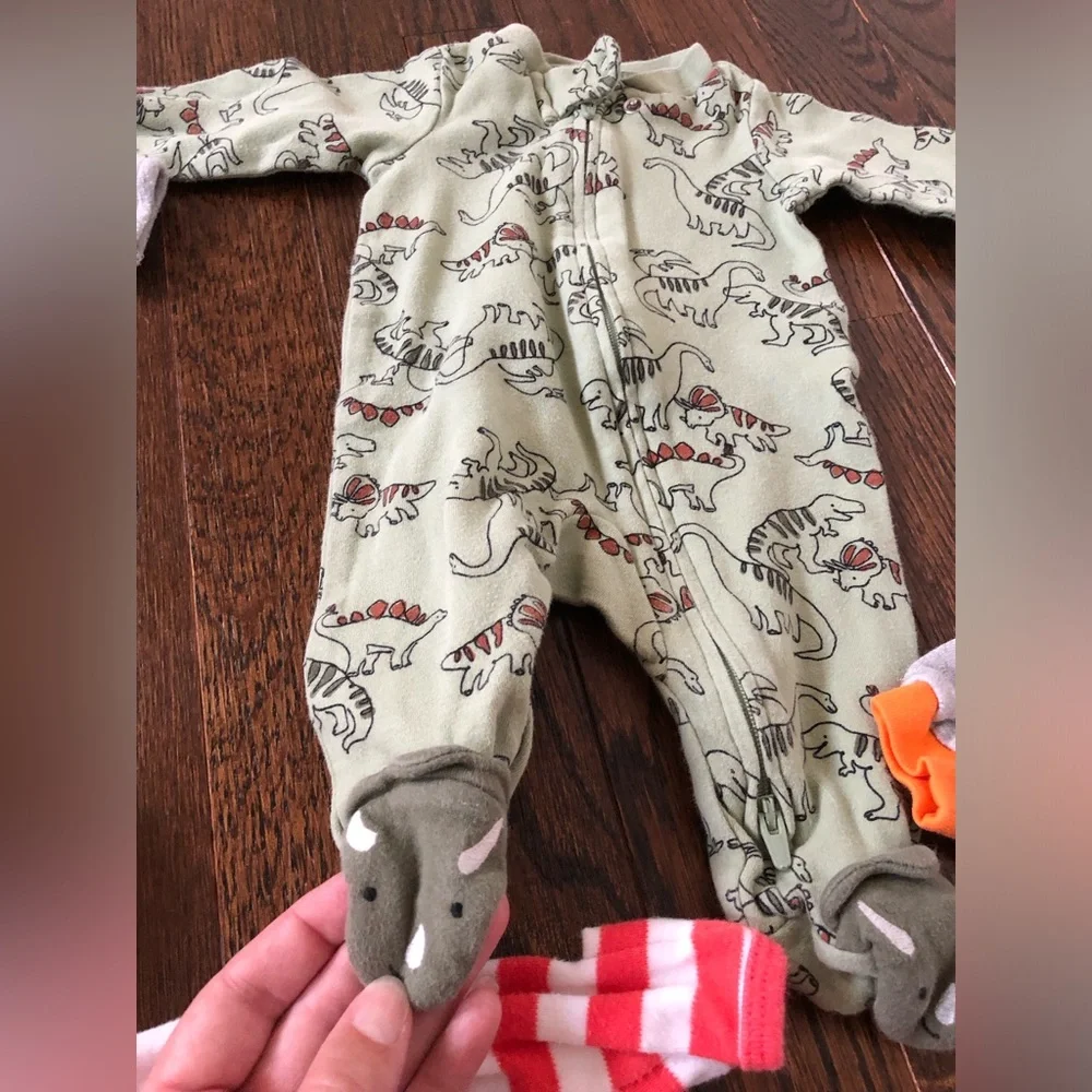 Bundle x4: Carter’s Boys NB Dinos/Lions/Sports/Tigers Footed Cotton One Pieces